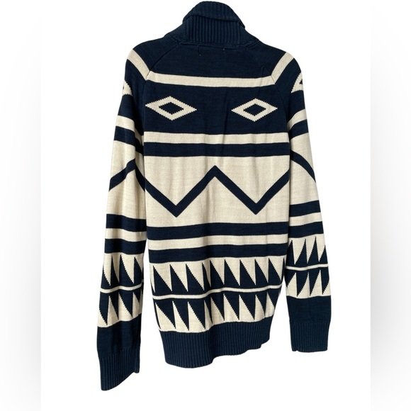 H&M LOGG Aztec, Southwest Button Down Cardigan Sz M - Picture 2 of 8